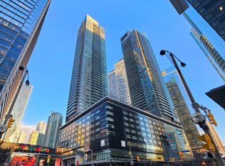 55 Bremner Blvd #2410, Toronto, ON M5J 0A6