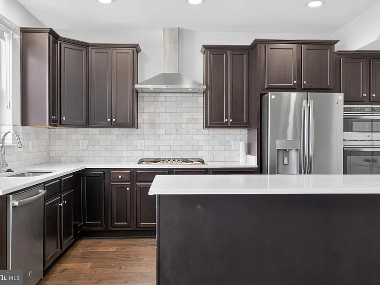 12241 Bluffwood Ter — Photo 17