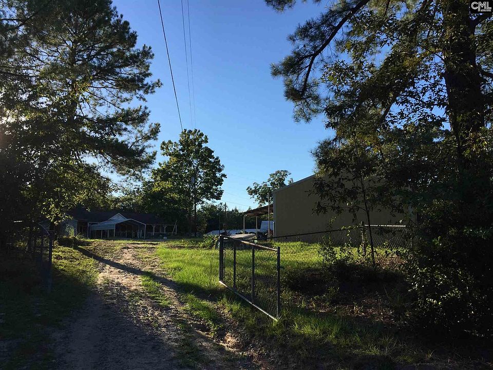 1st image of 141 New Cassel Dr