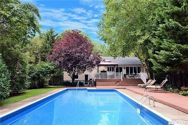 1st image of 38 Morewood Oaks