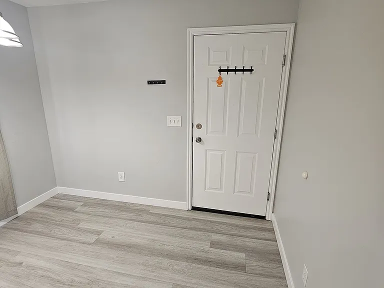 7963 N Smith Ranch Rd — Photo 3