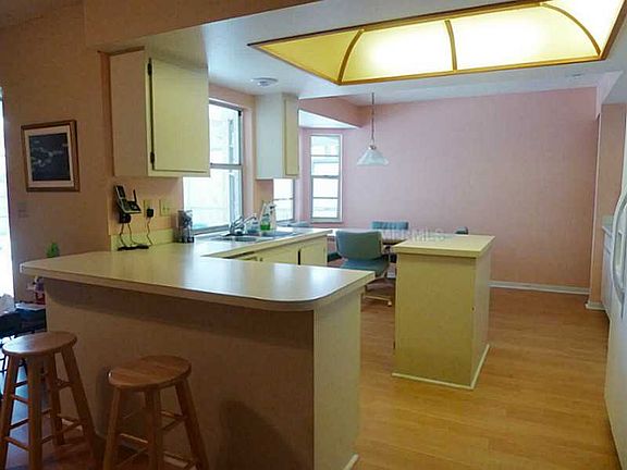 5th image of 2948 Lahlor Ln