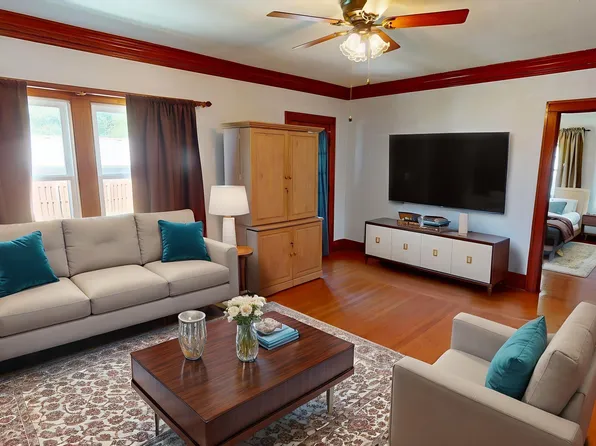 112 E Whittingham St, Valley, NE 68064