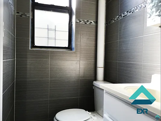 Rented by EXR | media 21