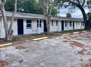 707 Rosery Rd NW APT 3, Largo, FL 33770