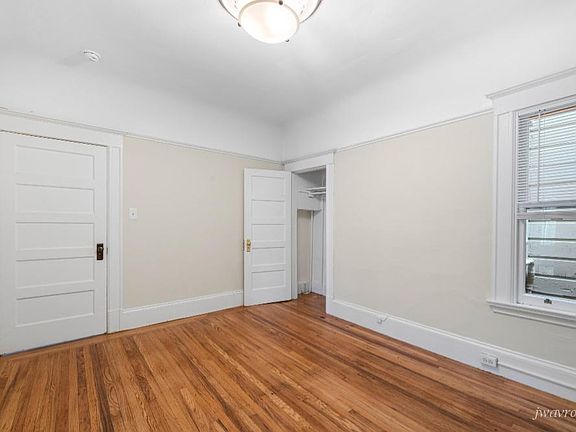 3rd image of 838 14th St #D