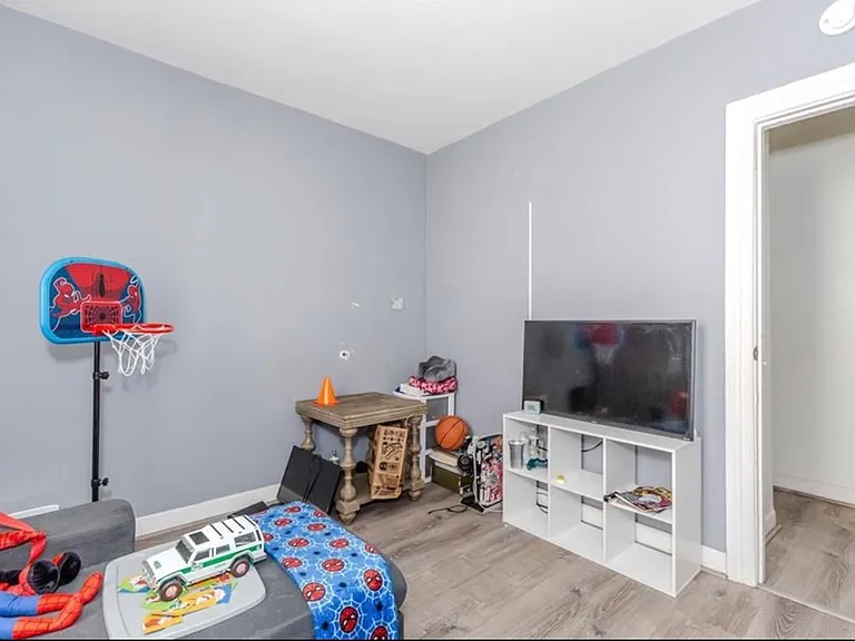 253 Waterman Ave #1 — Photo 8