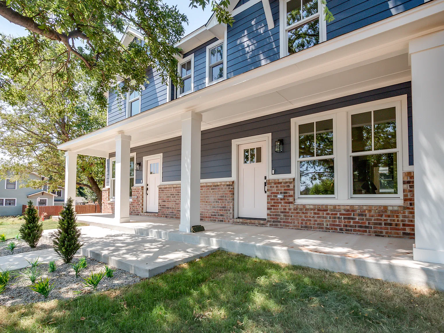 2603 N Dewey Ave — Photo 3