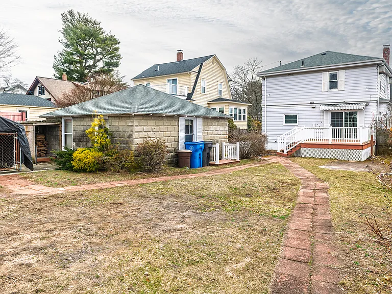 41 Berwick Ln — Photo 7