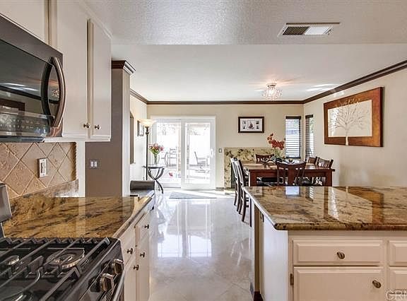 5th image of 590 Damas Pl