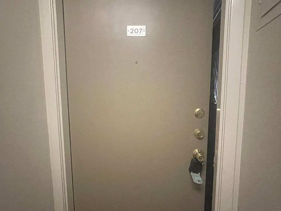 1st image of 4837 Cedar Springs Rd APT 207
