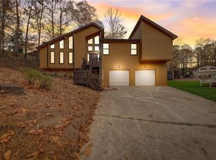 394 Saint Albans Ct SW, Mableton, GA 30126