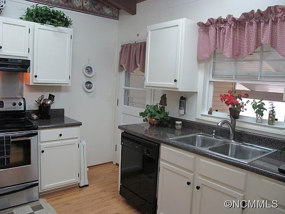 4th image of 87 Shady Ln