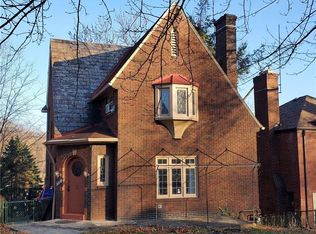 1926 Fairlawn St, Pittsburgh, PA