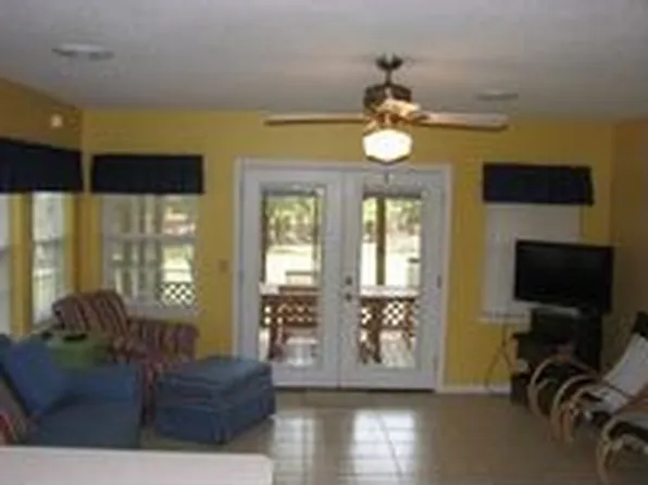 44 Yokem Ln, Fort Gaines, GA 39851