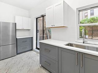 264 E 10th St APT 1, New York, NY 10009