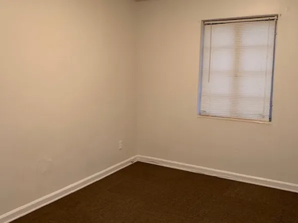 2305 Diana Dr, Valdosta, GA 31602