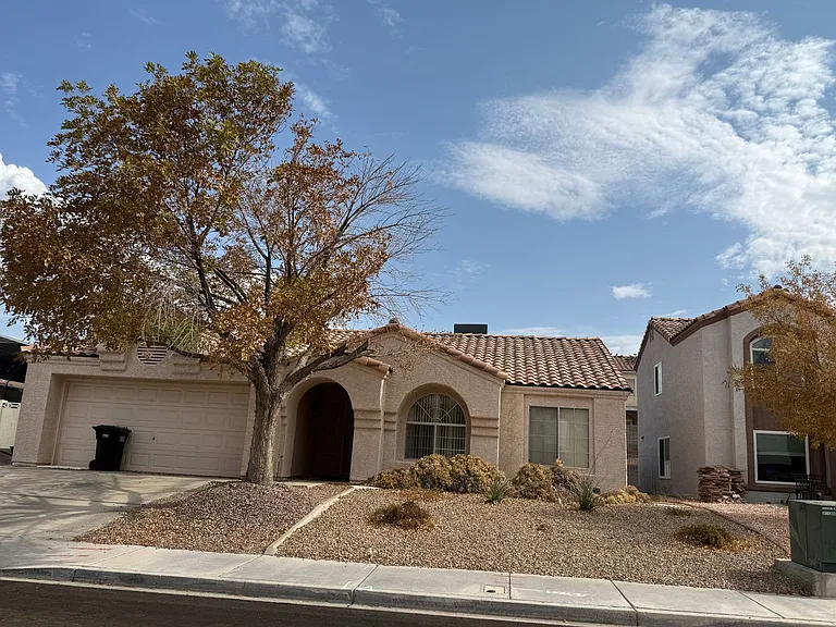 9528 Yucca Blossom Dr — Photo 1