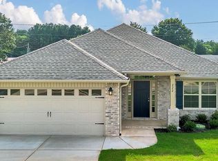 222 Poppy Trl, Meridianville, AL 35759