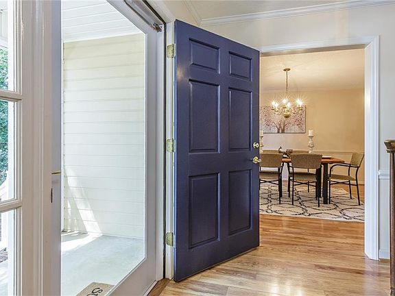 2nd image of 214 Windrift Dr