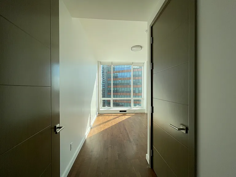 27-17 42nd Rd #16G — Photo 8
