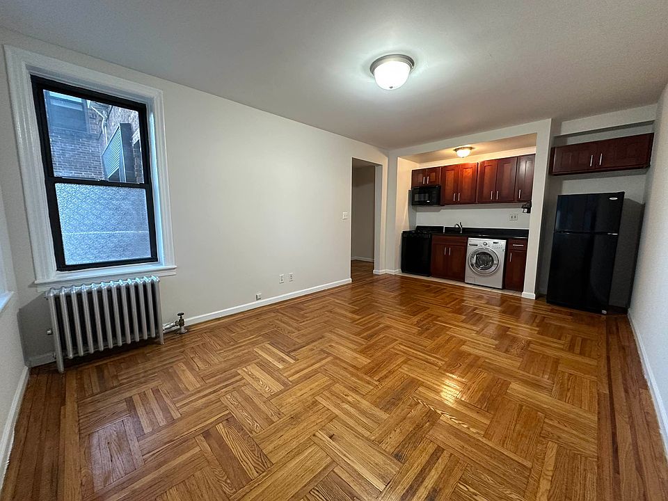1st image of 47-60 39th Pl #1G