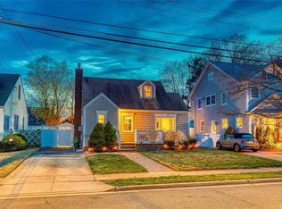 304 Clifford St, Bellmore, NY 11710