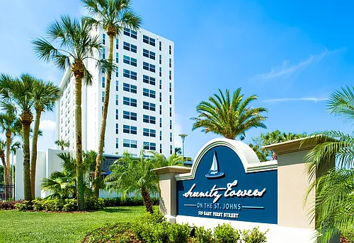 Serenity Towers on the St. Johns Photo 1