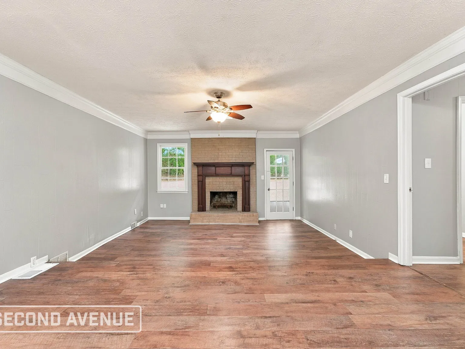 4 bed, 2.0 bath, 2000 sqft, $2,795 — Photo 2