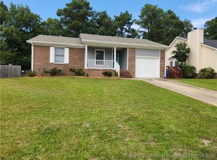 6496 Applewhite Rd, Fayetteville, NC 28304