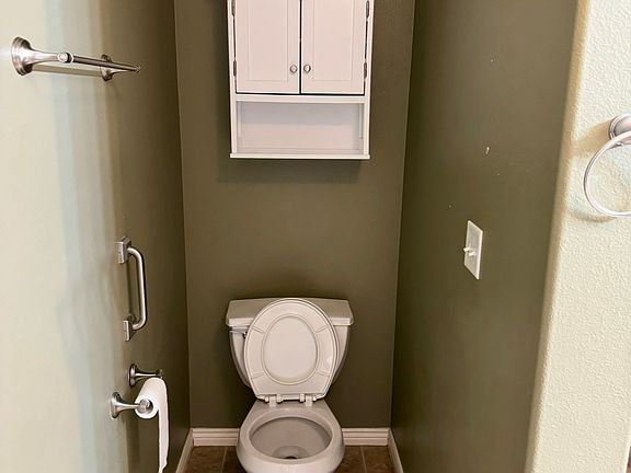 5th image of 518 W Tea Rose Ct #A