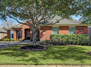 2509 Rusting Creek Dr, Pearland, TX 77584