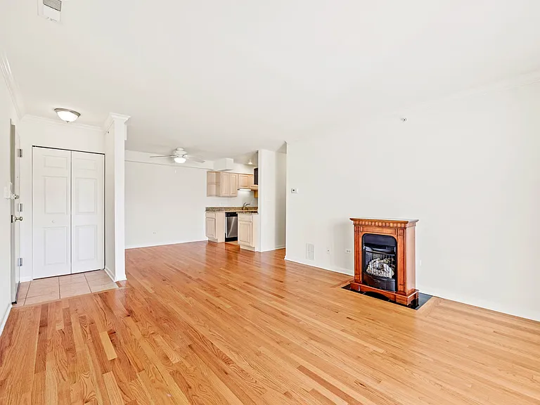 The Maples Apartments — Photo 7