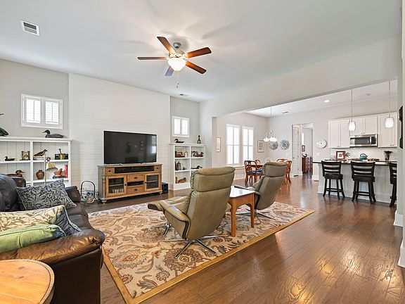 5th image of 510 Cross Park Ln
