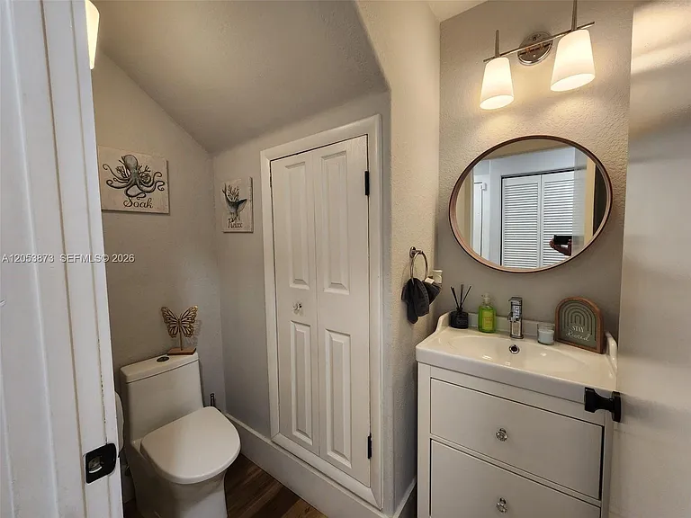 594 Spinnaker — Photo 16