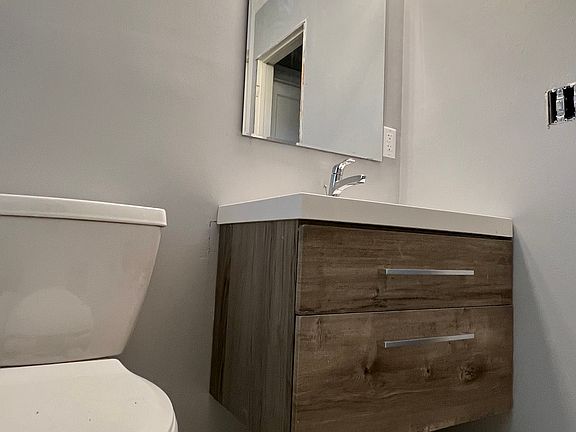 3rd image of 3535 N Dequincy St #1
