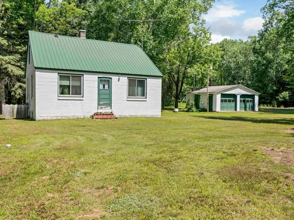 W12818 Ranch Rd, Crivitz, WI 54114