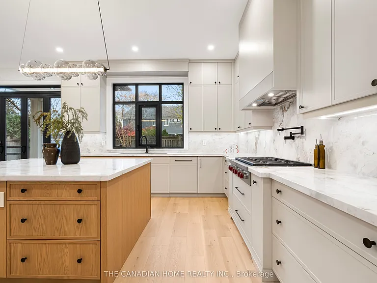 499 Rebecca St — Photo 15