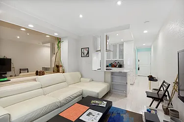 Rented by R New York