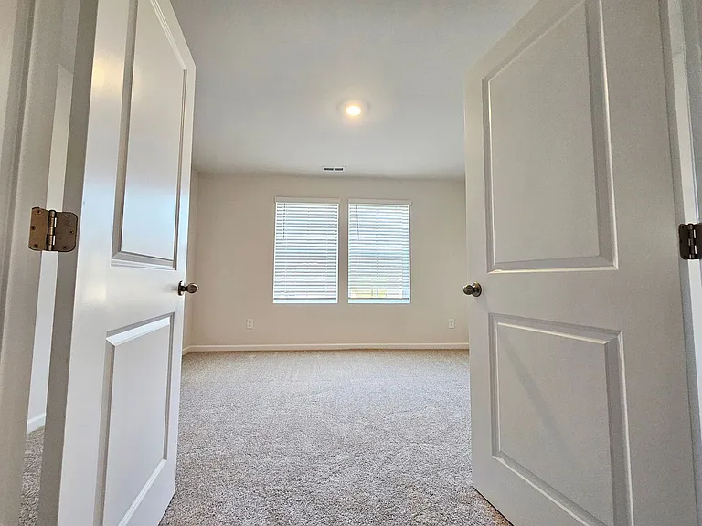 349 Wicklow Ln — Photo 14