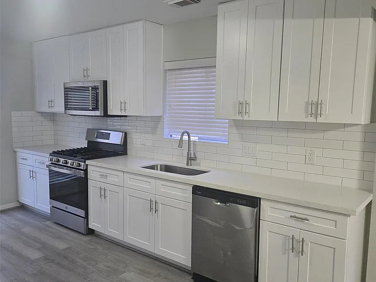 12911 Careywood Dr — Photo 6