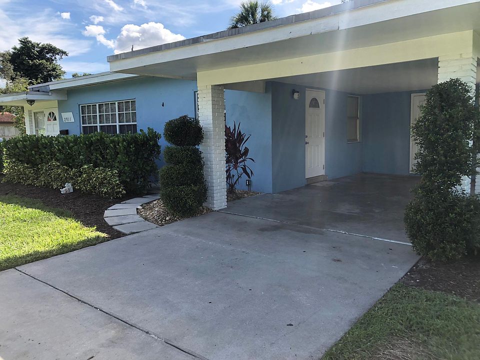 2nd image of 2911 SW 9th Ave