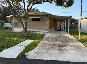 1450 Madeline Ave