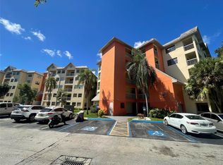 8100 Geneva Ct APT 535, Doral, FL 33166