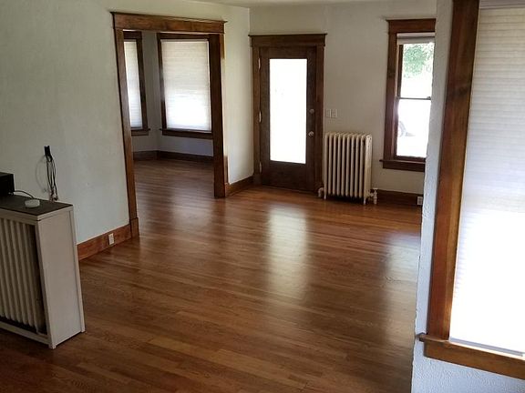 Great flow between spaces. Hardwood throughout.