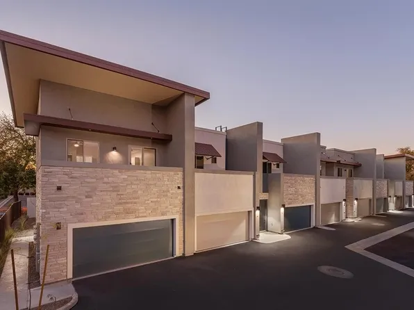 The Carson Townhomes