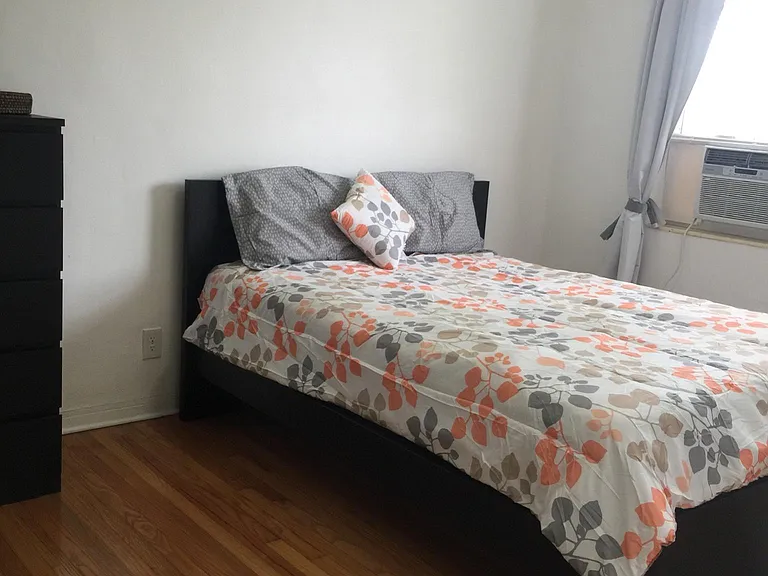 2115 SW 3rd Ave #12 — Photo 8