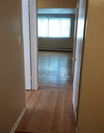 3rd image of 10065 Linda Ln