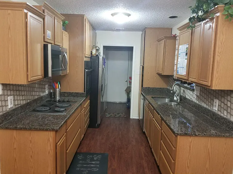 2505 Cantrell St — Photo 11