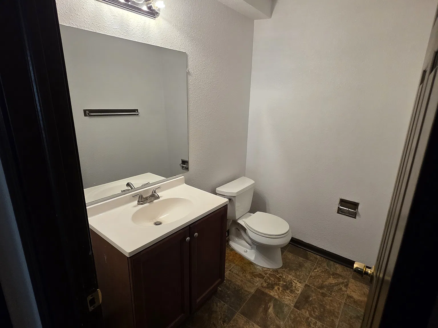 3 bed, 1.5 bath, 1500 sqft, $1,750 — Photo 4
